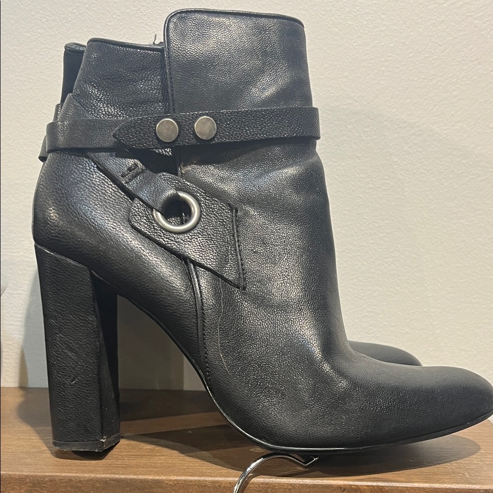Elegant Black Leather Ankle Boots